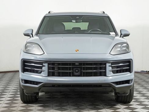 Certified 2024 Porsche Cayenne AWD/4WD image 10
