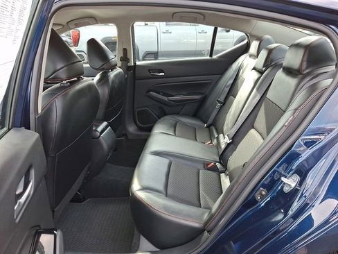 Used 2023 Nissan Altima 2.5 SR image 11
