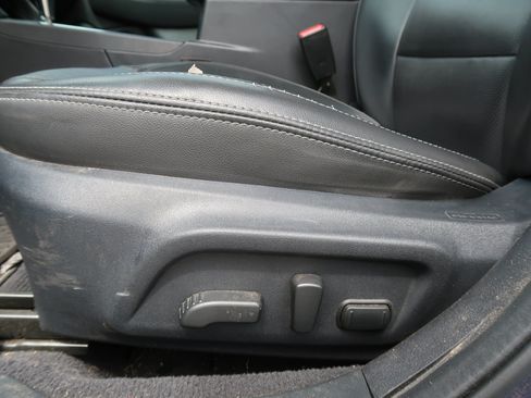 Used 2017 Subaru Outback 2.5i Limited AWD/4WD image 8