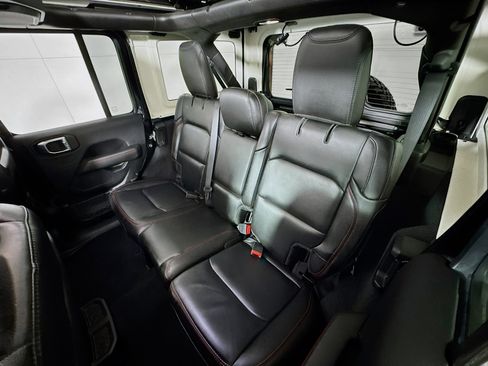 Used 2021 Jeep Wrangler Unlimited Rubicon image 24