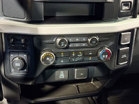 Used 2024 Ford F350 XLT image 21