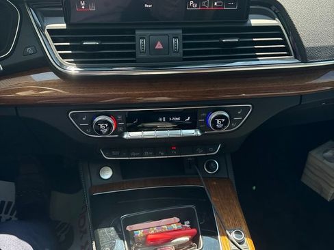 Used 2023 Audi Q5 2.0T Prestige w/ Prestige Package AWD/4WD image 5