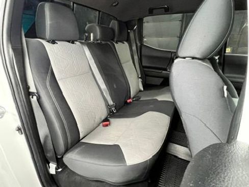 Used 2023 Toyota Tacoma TRD Sport w/ Advanced Technology Package AWD/4WD image 9