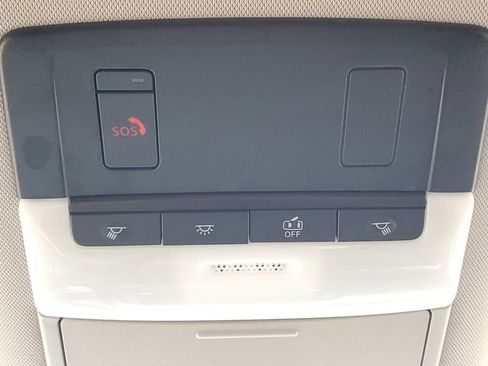 Used 2025 Nissan Rogue SV AWD/4WD image 28