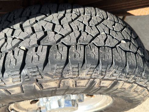 Used 2001 Ford F350 Lariat AWD/4WD image 23