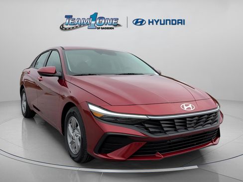 New 2026 Hyundai Elantra SE w/ Cargo Package image 1