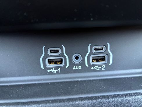 New 2026 RAM 1500 Laramie AWD/4WD image 6