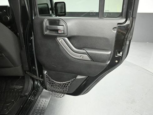 Used 2015 Jeep Wrangler Unlimited Sport w/ Quick Order Package 24S AWD/4WD image 25