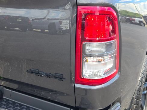 Used 2020 RAM 1500 Big Horn AWD/4WD image 7