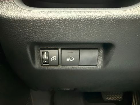Used 2020 Toyota RAV4 XLE w/ All Weather Liner Package AWD/4WD image 24