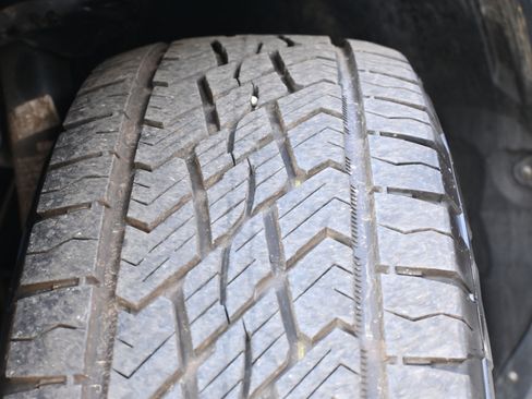 Used 2024 Volkswagen Atlas Peak Edition SE image 34