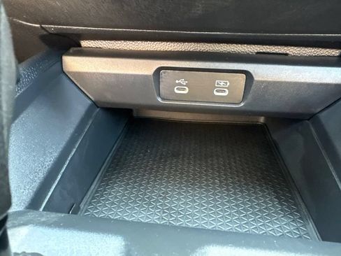 Certified 2023 Honda Accord EX image 31