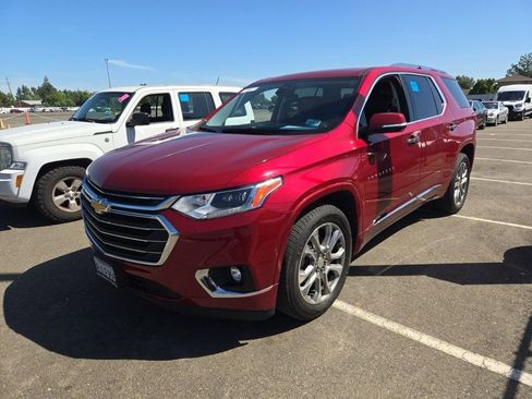 Used 2019 Chevrolet Traverse Premier w/ LPO, Floor Liner Package image 5