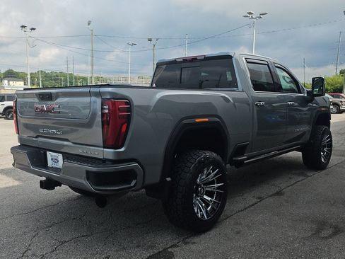 Used 2024 GMC Sierra 2500 Denali w/ Denali Reserve Package AWD/4WD image 5