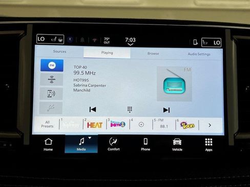 New 2026 Chrysler Pacifica Select image 19