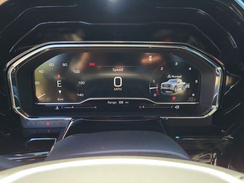 New 2025 GMC Sierra 1500 Elevation image 16