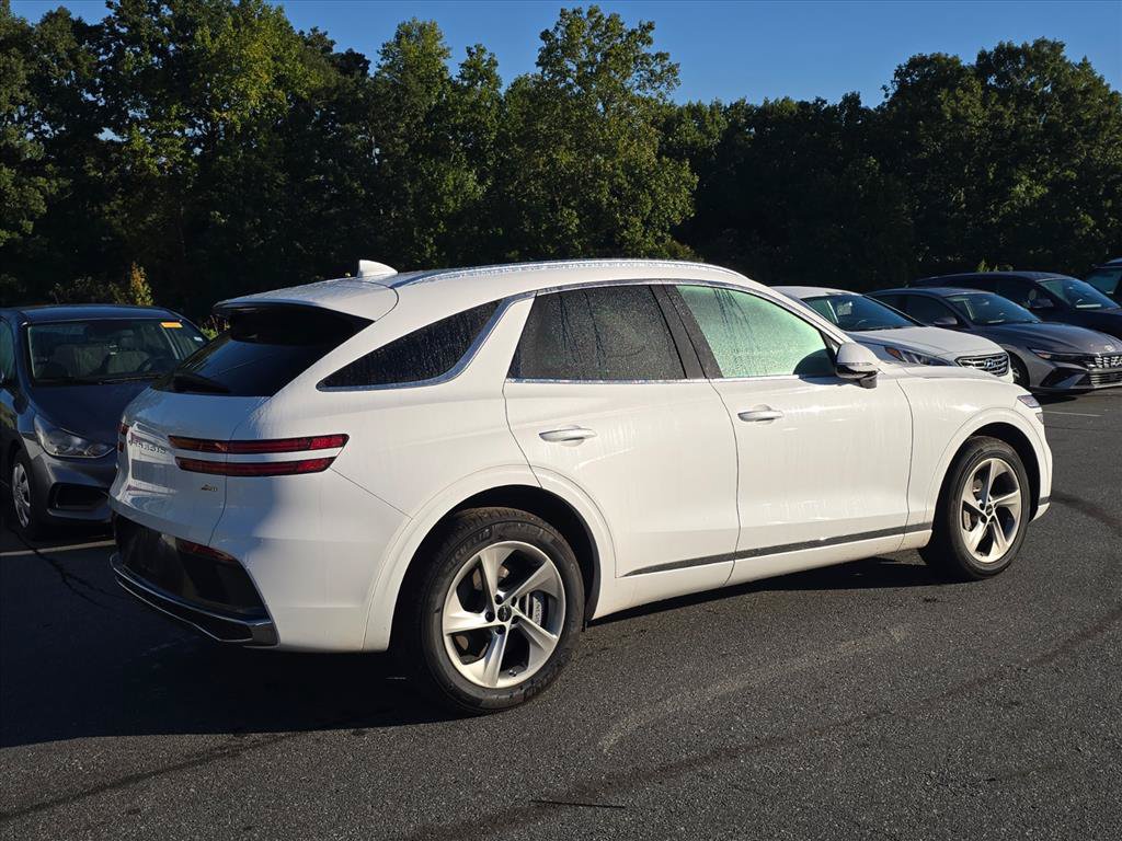 Used 2026 Genesis GV70 2.5T AWD/4WD image 3