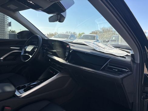 New 2025 Audi Q5 Premium image 14