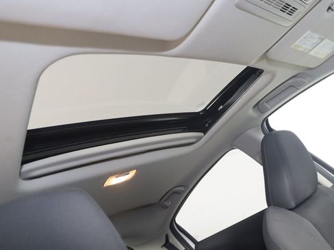 Used 2022 Honda HR-V EX image 11