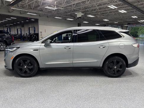 Used 2023 Buick Enclave Essence w/ Experience Buick Package AWD/4WD image 4
