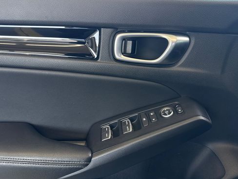 Certified 2024 Honda Civic EX-L image 11