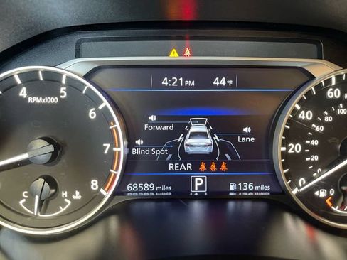 Used 2024 Nissan Altima 2.5 SV FWD image 15