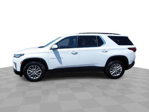 Used 2023 Chevrolet Traverse LT FWD image 1