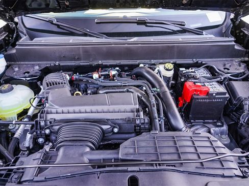 Used 2025 Ford Maverick XLT w/ XLT Luxury Package image 13