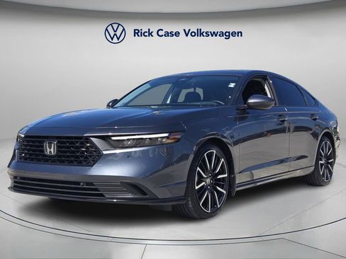 Used 2025 Honda Accord Touring image 8