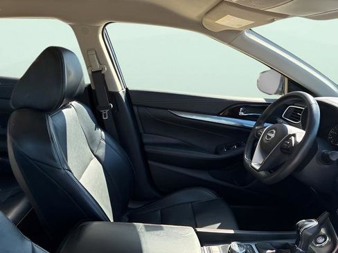 Used 2023 Nissan Maxima SV w/ Floor Mat Group image 10