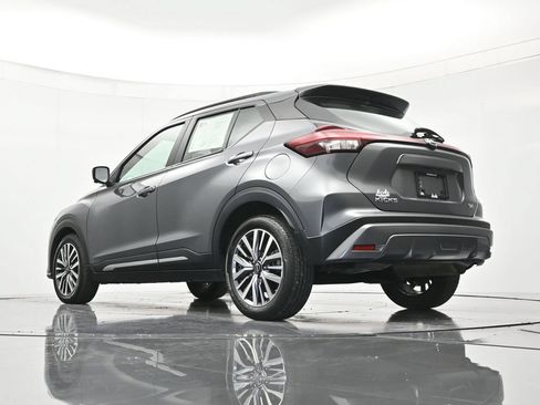 Certified 2024 Nissan Kicks SR FWD image 42