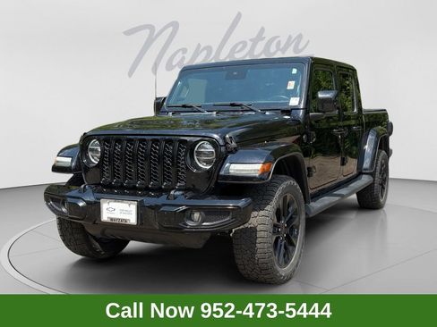 Used 2021 Jeep Gladiator Overland AWD/4WD image 1