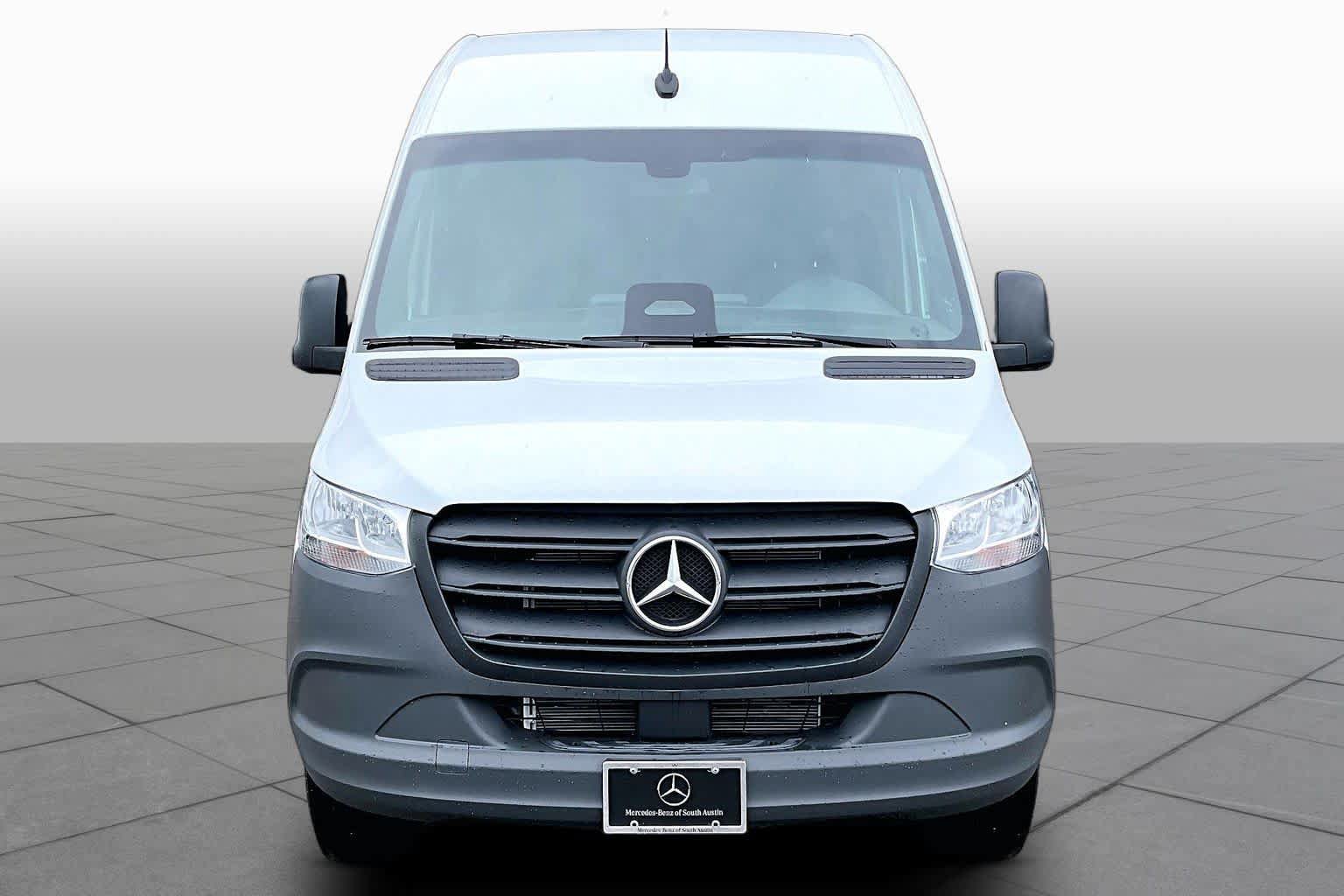 Used 2026 Mercedes-Benz Sprinter 2500 image 3