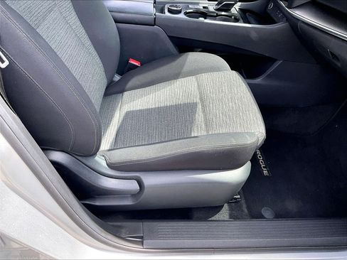 Used 2023 Nissan Rogue SV AWD/4WD image 36