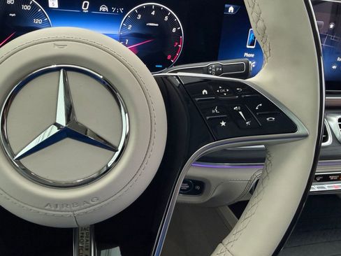 Used 2026 Mercedes-Benz Maybach GLS 600 4MATIC image 26