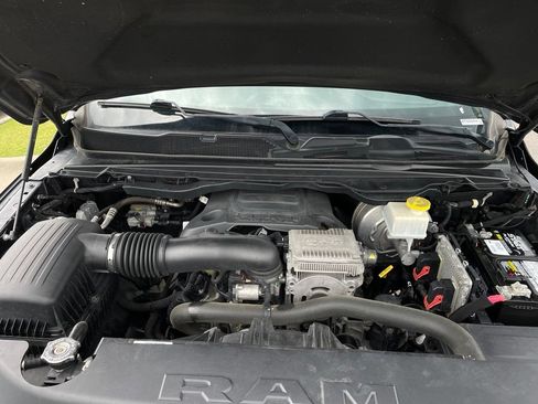 Used 2020 RAM 1500 Laramie AWD/4WD image 29