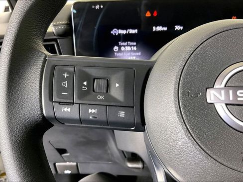 Certified 2025 Nissan Kicks SV image 26