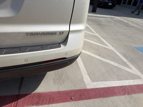 Used 2014 Chevrolet Traverse LT FWD image 7