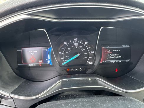 Used 2018 Ford Fusion Energi Titanium FWD image 35