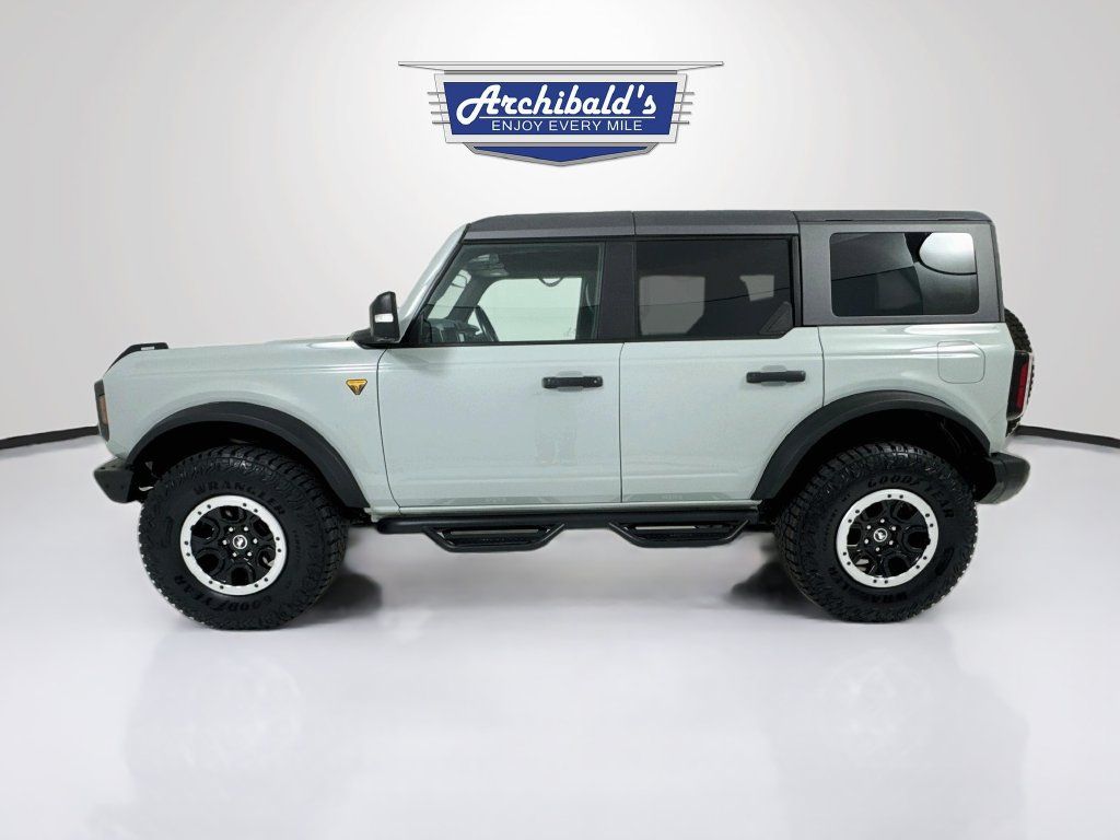 Used 2022 Ford Bronco Badlands AWD/4WD image 5