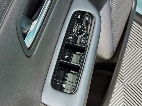 New 2026 Nissan Leaf SV+ FWD image 19