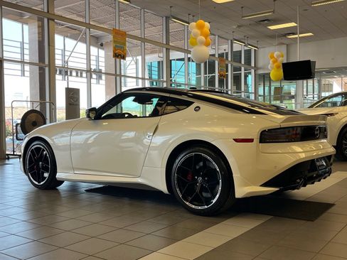 New 2027 Nissan Z Performance RWD image 2