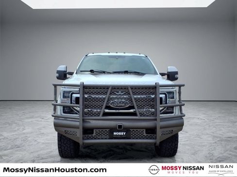 Used 2022 Ford F250 King Ranch w/ King Ranch Ultimate Package AWD/4WD image 3
