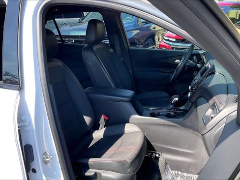 Used 2023 Chevrolet Equinox RS FWD image 8