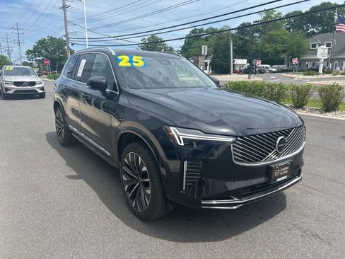 Certified 2025 Volvo XC90 B5 Plus AWD/4WD image 6