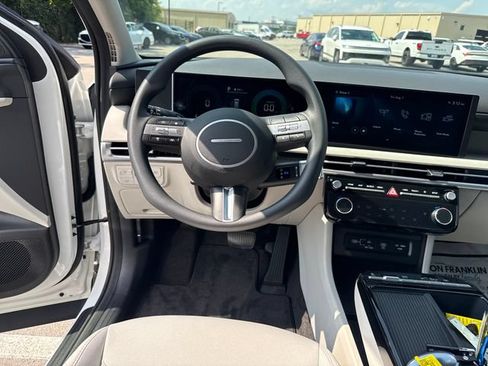 New 2026 Hyundai Tucson SEL AWD/4WD image 16