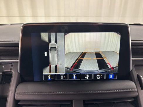 Certified 2023 Chevrolet Tahoe LT w/ Luxury Package AWD/4WD image 15