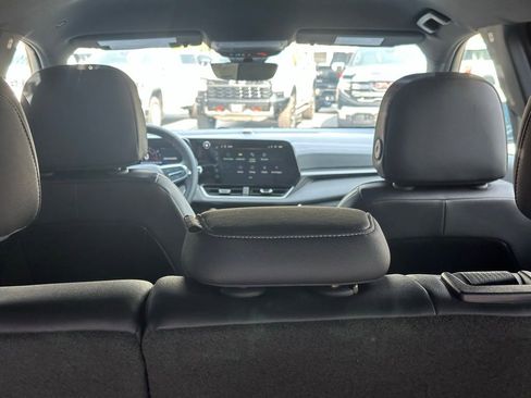 New 2026 Chevrolet Equinox LT w/ Convenience Package II image 9