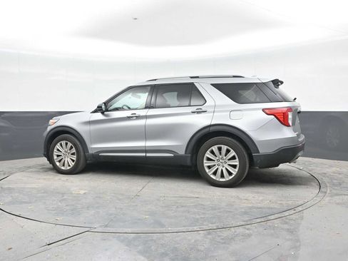 Used 2020 Ford Explorer Limited AWD/4WD image 3