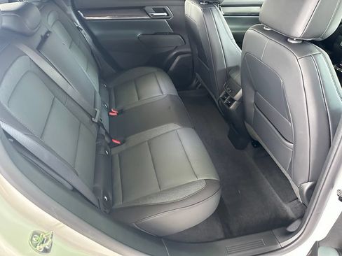 New 2027 GMC Terrain AT4 w/ Convenience Package III AWD/4WD image 33